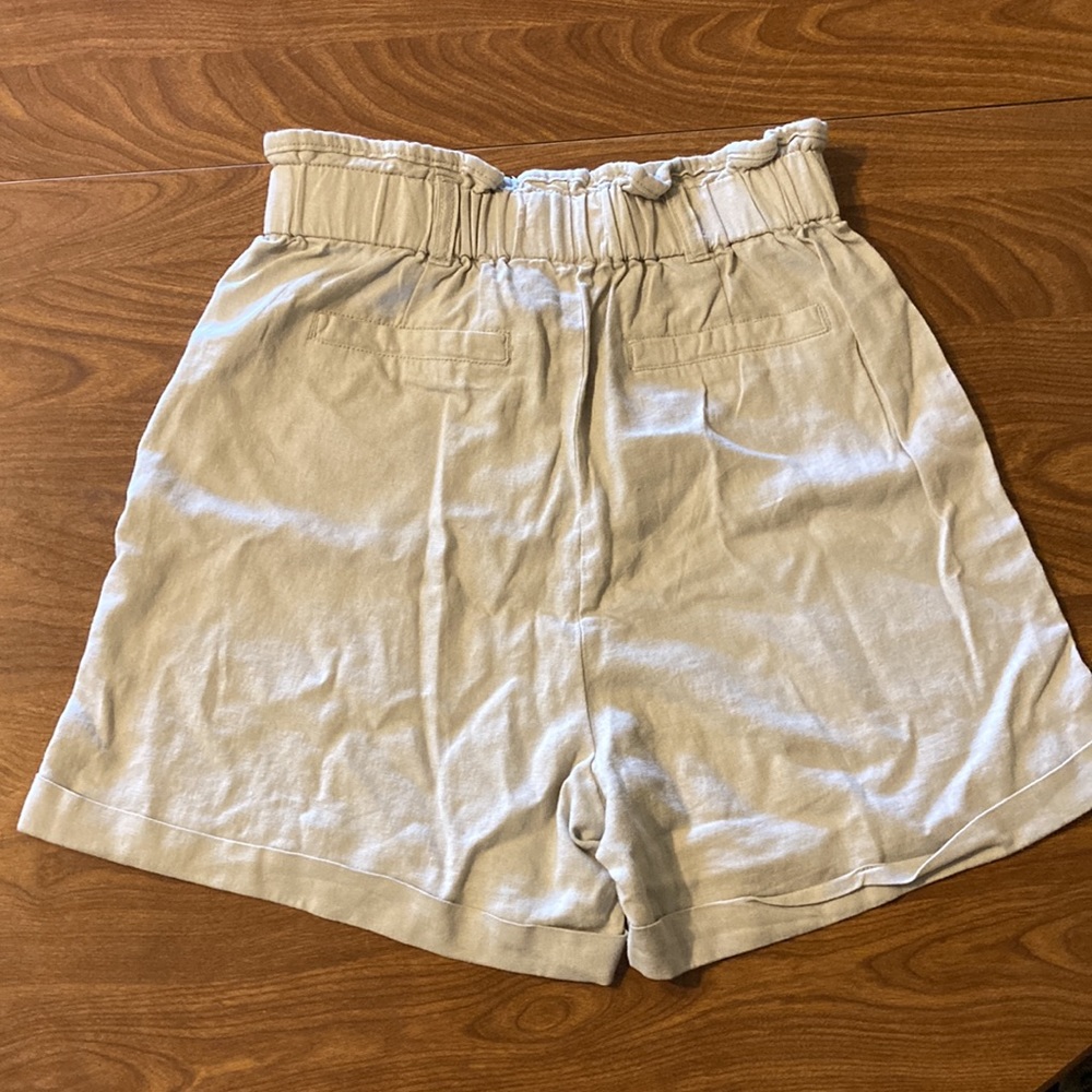 Risen paper bag elastic waistband shorts - Picture 2 of 3